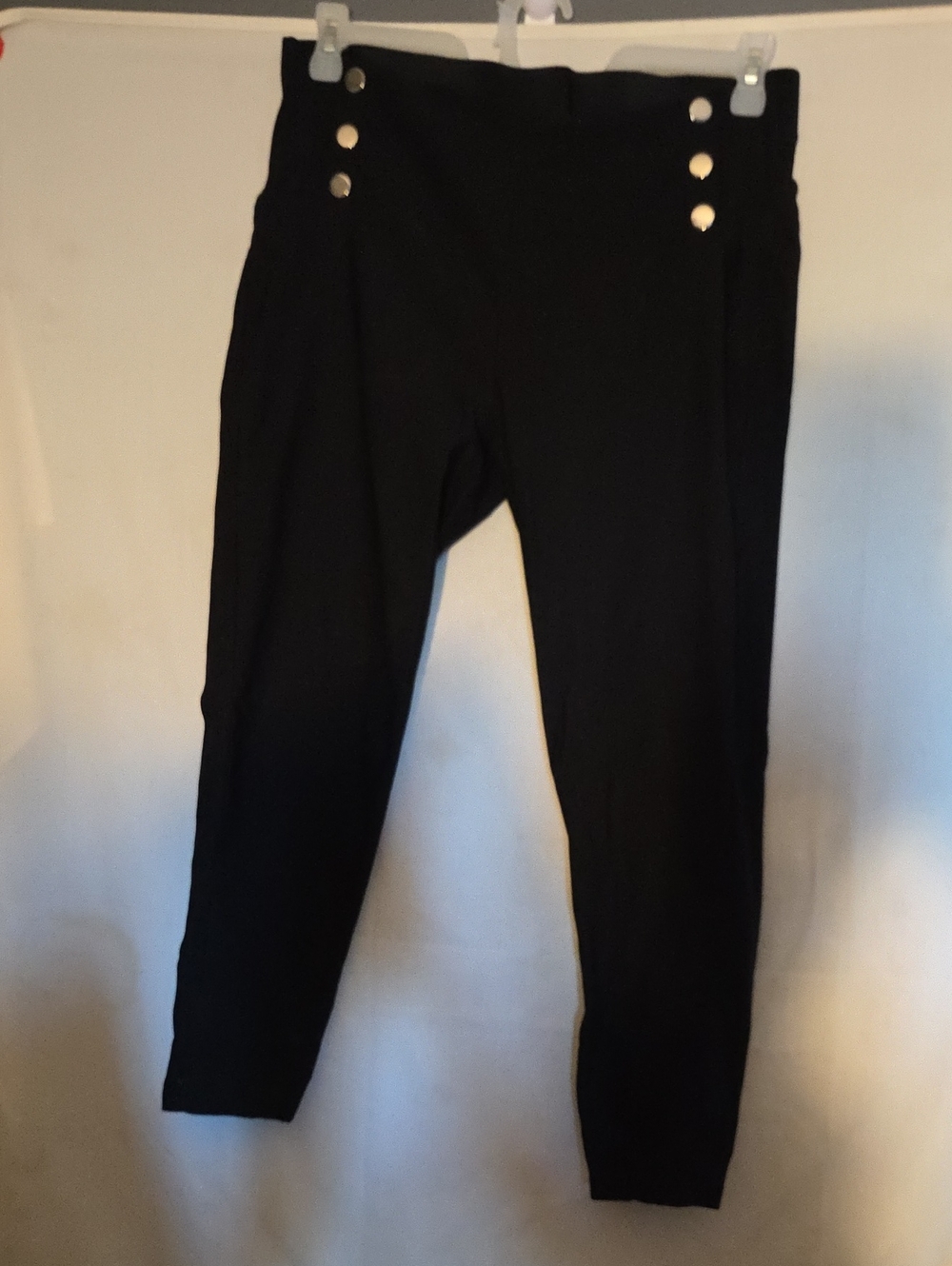 Black High-Rise Button Accent Leggings